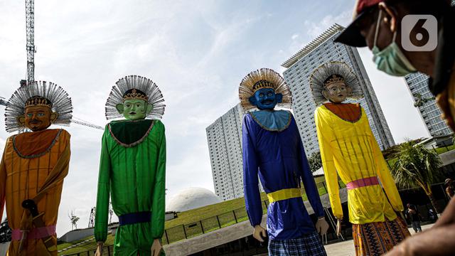 Ondel-Ondel Raksasa di TIM