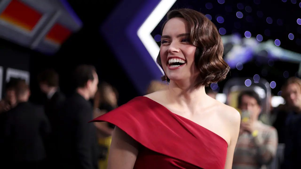 Cantiknya Daisy Ridley di Pumataran Film Star Wars The Rise of Skywalker