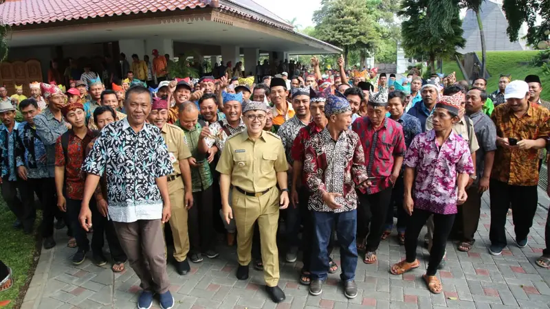 Bupati Azwar Anas Dorong Petani Banyuwangi untuk Terus Berinovasi