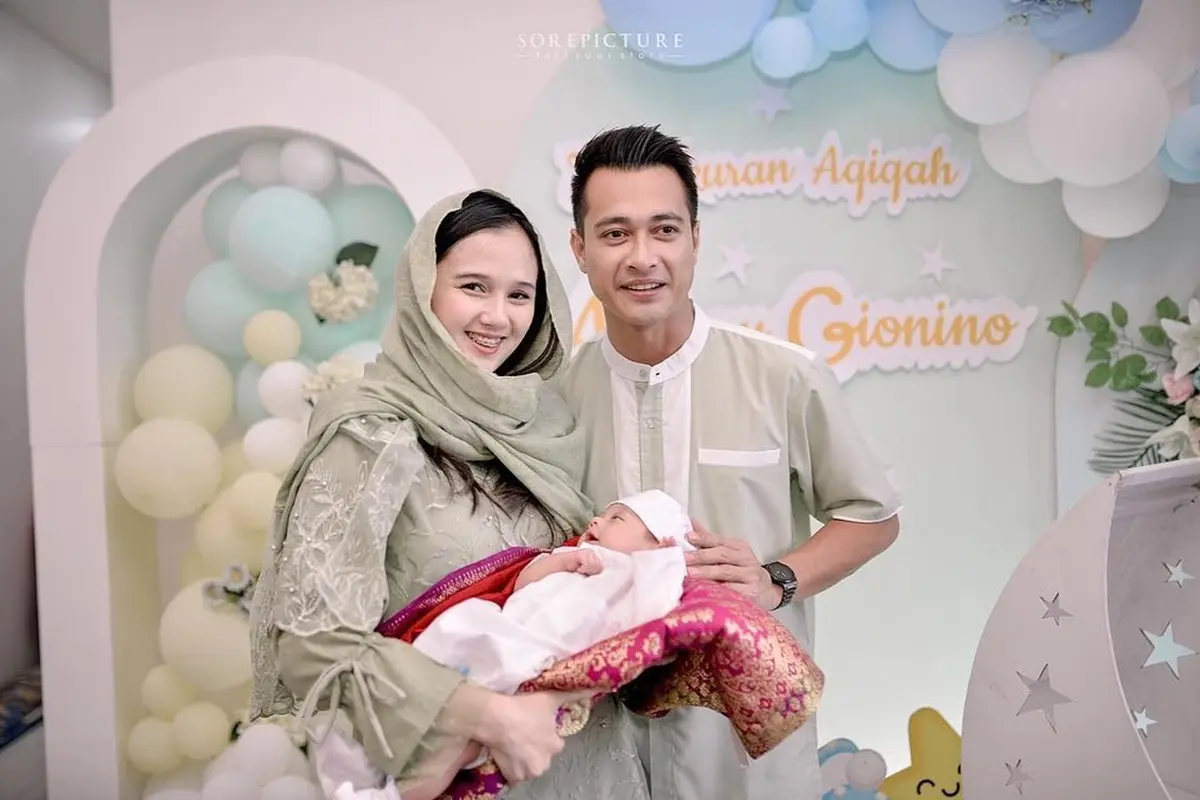 Eza Gionino gelar acara tasyakuran akikah Akshay Gionino (Sumber foto: Instagram @ezagio oleh @sorepicture)