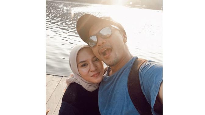 6 Potret Terbaru Enno Lerian, Mantan Penyanyi Cilik yang Jadi Tulang Punggung Keluarga (sumber: Instagram.com/ennolerian_)