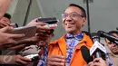 Mantan Menteri ESDM, Jero Wacik memberi keterangan usai diperiksa penyidik KPK, Jakarta, Selasa (23/6/2015). Jero diperiksa sebagai tersangka kasus dugaan korupsi di Kementerian Kebudayaan dan Pariwisata. (Liputan6.com/Helmi Afandi)