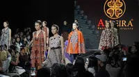 Berikut Fashion kekinian bernilai tradisio dari koleksi kolaborasi Alleira Batik dan Rama Dauhan. (Foto: Dok. PIFW 2018)