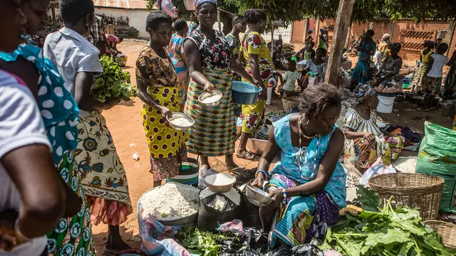Pasar Barter di Togo