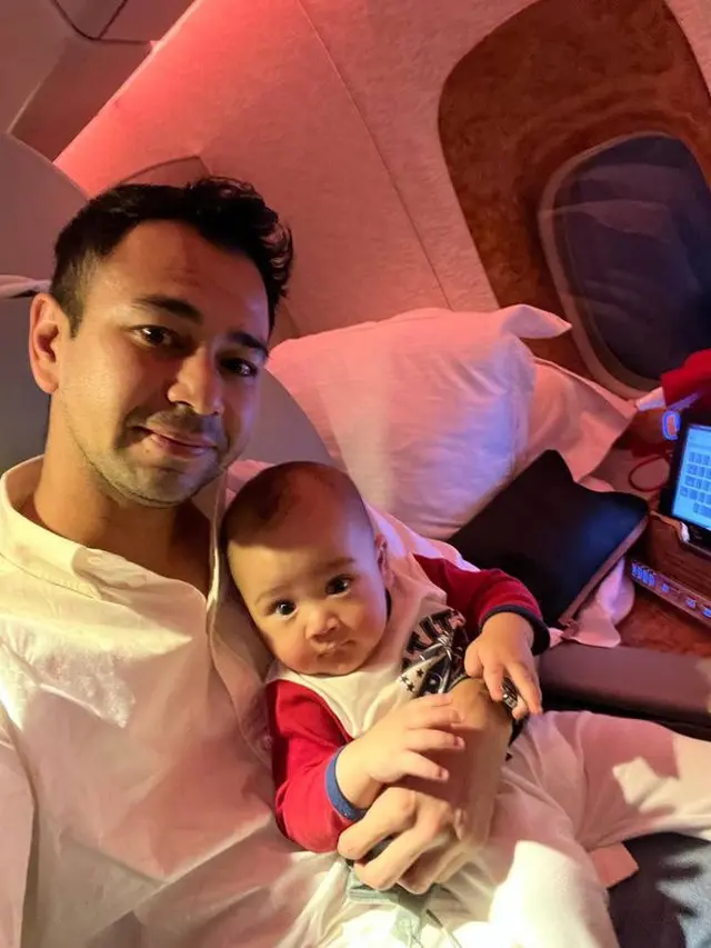 Raffi Ahmad dan Nagita Slavina sekeluarga. (Instagram.com @raffinagita1717)