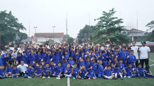 Beckham Putra Nugraha, Henhen Herdiana, Coaching Clinic