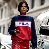 Pakai sportswear buat nge-date sama pacar. (gq-magazine.co.uk)