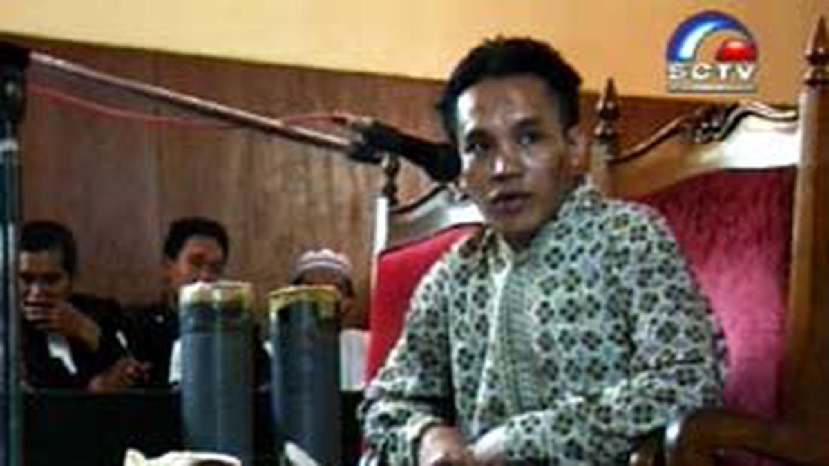 Ali Imron Mengaku Dibantu Azhari Saat Kabur