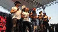 Slank menularkan nilai Pancasila lewat Konser Indonesia Damai #PANCASILARUMAHKITA di Lapangan Pancasila UGM