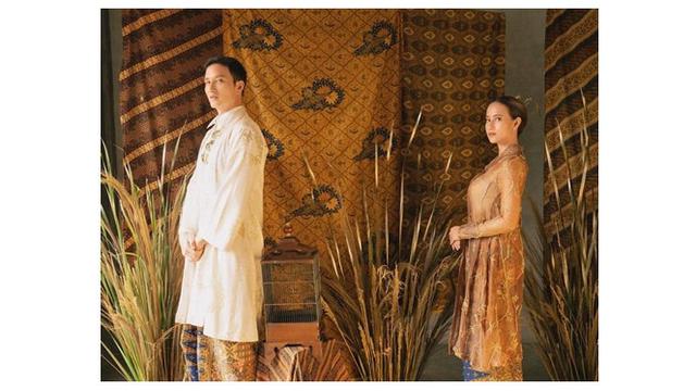 6 Potret Prewedding Terbaru Mike Lewis dan Janisaa Pradja, Tampil Menawan