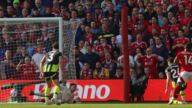 Duel seru Liga Inggris antara Forest melawan Manchester CIty