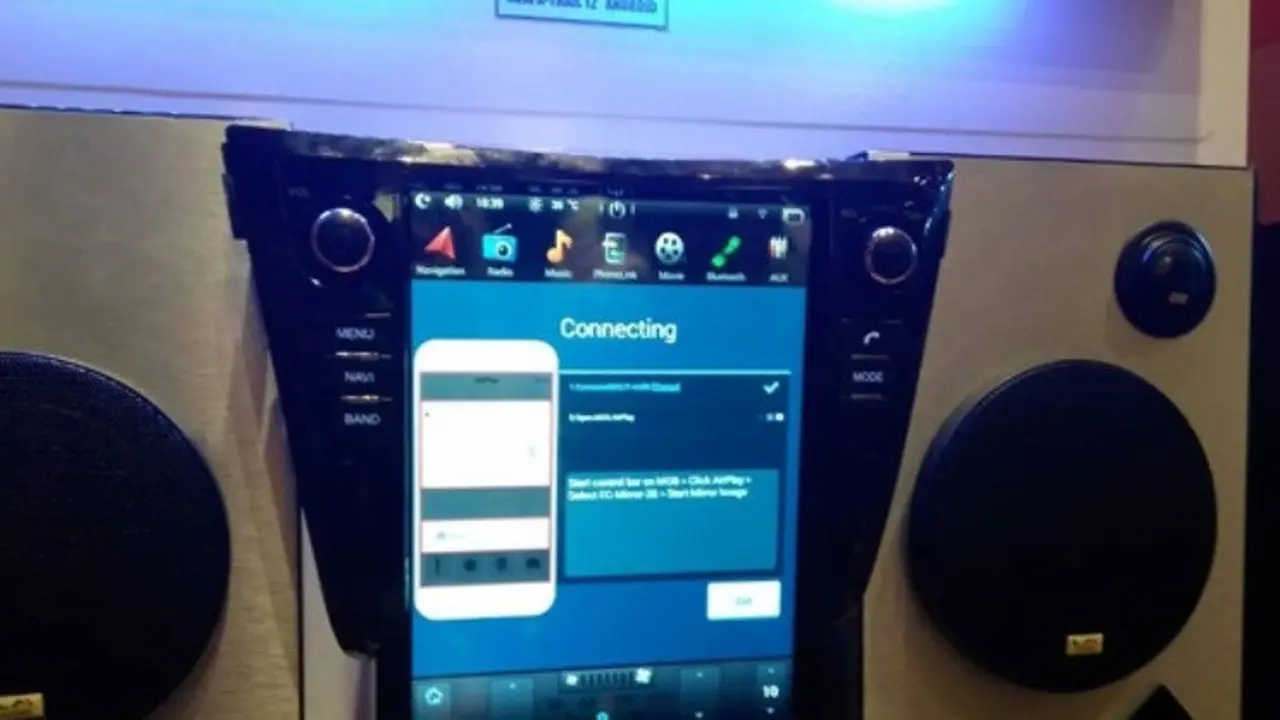 Bikin Kabin X-Trail 2.5L Makin Mewah Dengan Headunit Kontrol AC (Oto.com)