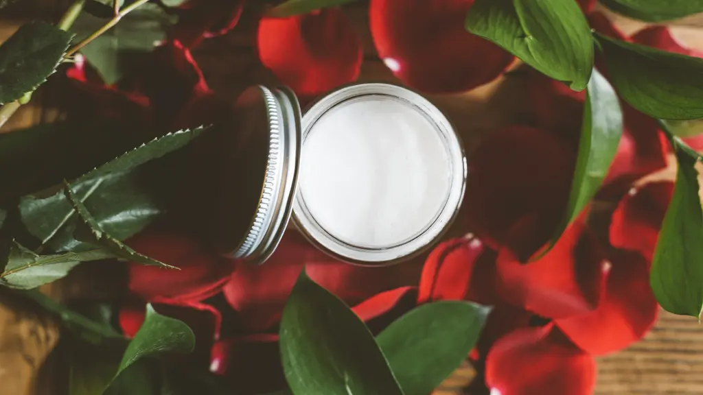 Ilustrasi body butter | unsplash.com/@andiwhiskey