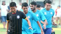 Arema FC menyiapkan taktik baru untuk menghadapi Madura United pada pekan ke-24 Liga 1. (Bola.com/Iwan Setiawan)