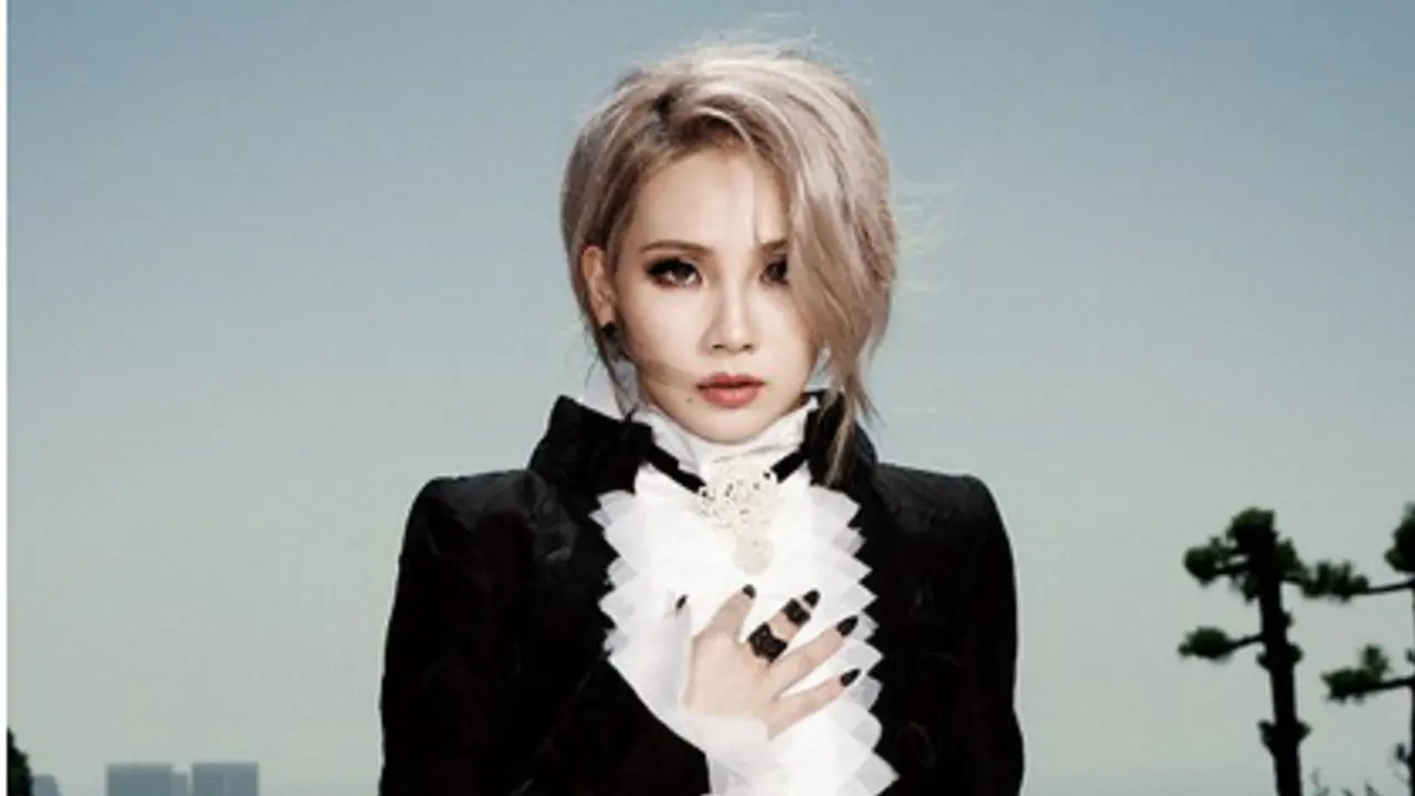 CL 2NE1 Tampil Seksi dan Menggoda Saat pemotretan