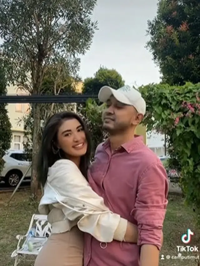 6 Potret Camelia Putri Aktris FTV 'Suara Hati Istri' Bareng Kekasih, Selalu Romantis