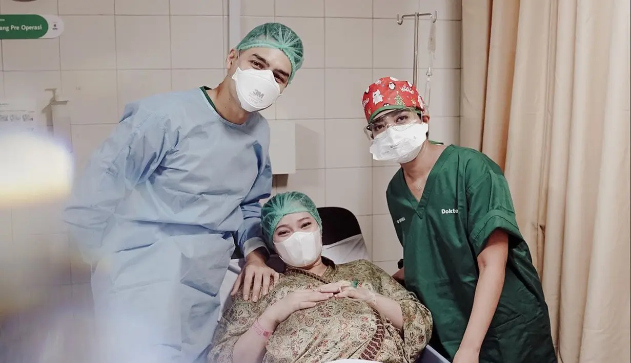 Asmirandah melahirkan (Instagram/asmirandah89)