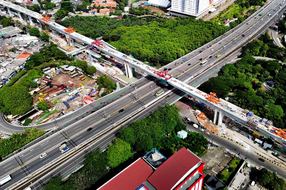 Proyek Light Rail Transit (LRT) Jakarta Fase 1B Velodrome-Manggarai