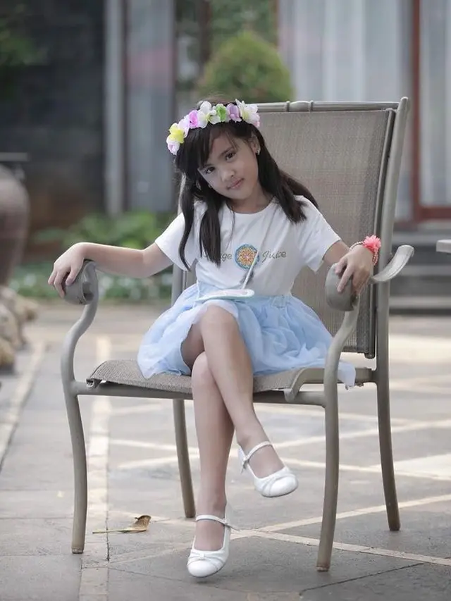 Mikhayla anak Nia Ramadhani (Instagram/ramadhaniabakrie)