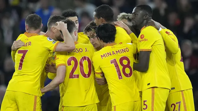 Taklukkan Southampton, Liverpool Pepet Terus Manchester City