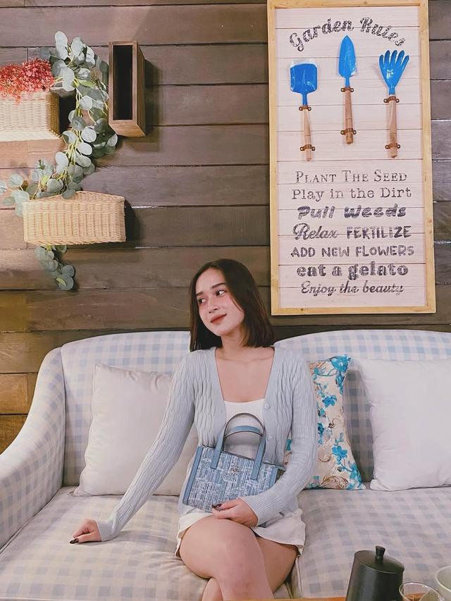 Luna Alhamdy Dekat Virgoun