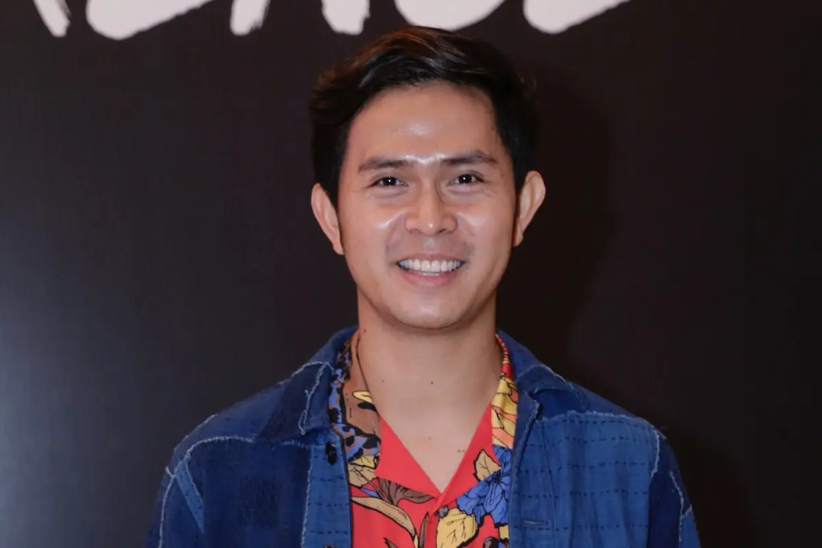 Cakra Khan