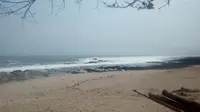 Salah satu pantai selatan Garut, Jawa Barat yang terkenal memiliki ombak tinggi dan ganas (Liputan6.com/Jayadi Supriadin)