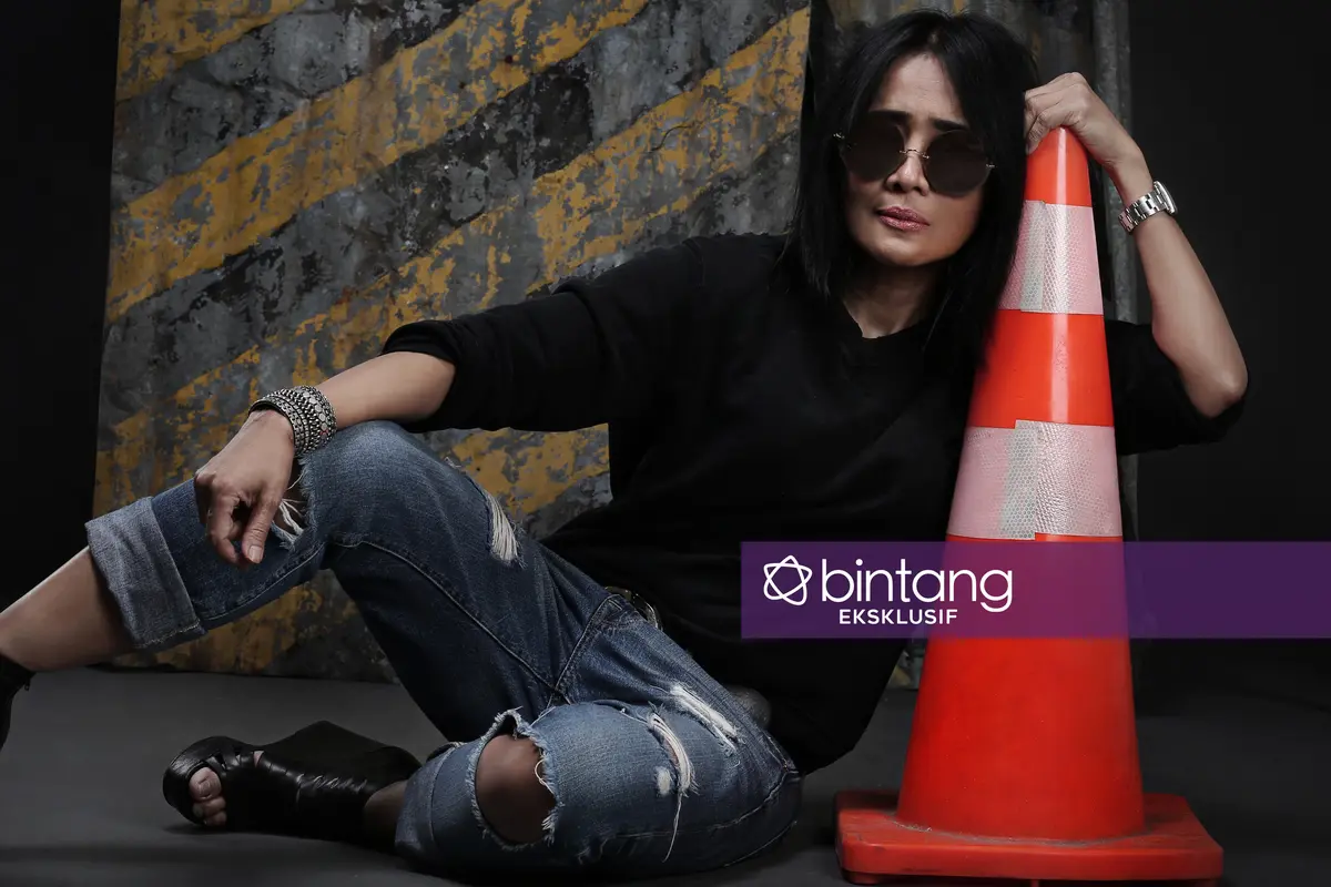 [Bintang] Eksklusif Atiek CB A1
