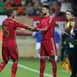 Dua pemain tim nasional Spanyol, Sergio Ramos (kiri) dan Gerard Pique (kanan). (AFP/Cesar Manso)