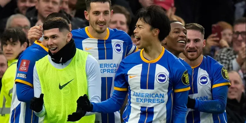 Brighton Singkirkan Liverpool dari Piala FA, Gol Kaoru Mitoma Jadi Penentu