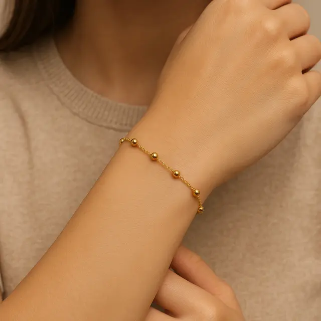 7 Model Gelang Emas Gram Kecil yang Lagi Tren di 2025, Cocok untuk Gaya Sehari-hari