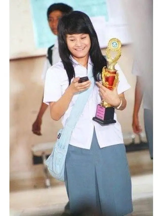 Foto Masa SMA 6 Seleb yang Masuk Geng Mamayu, Curi Perhatian