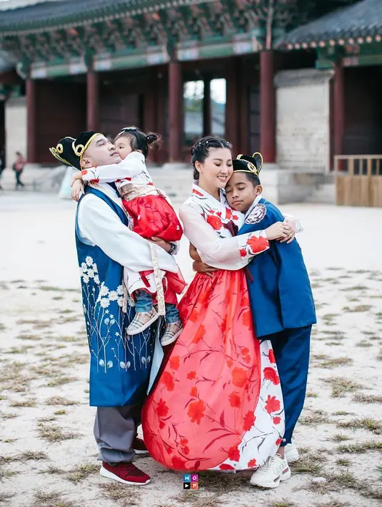 Ruben Onsu dan Sarwendah. (Instagram/ruben_onsu)