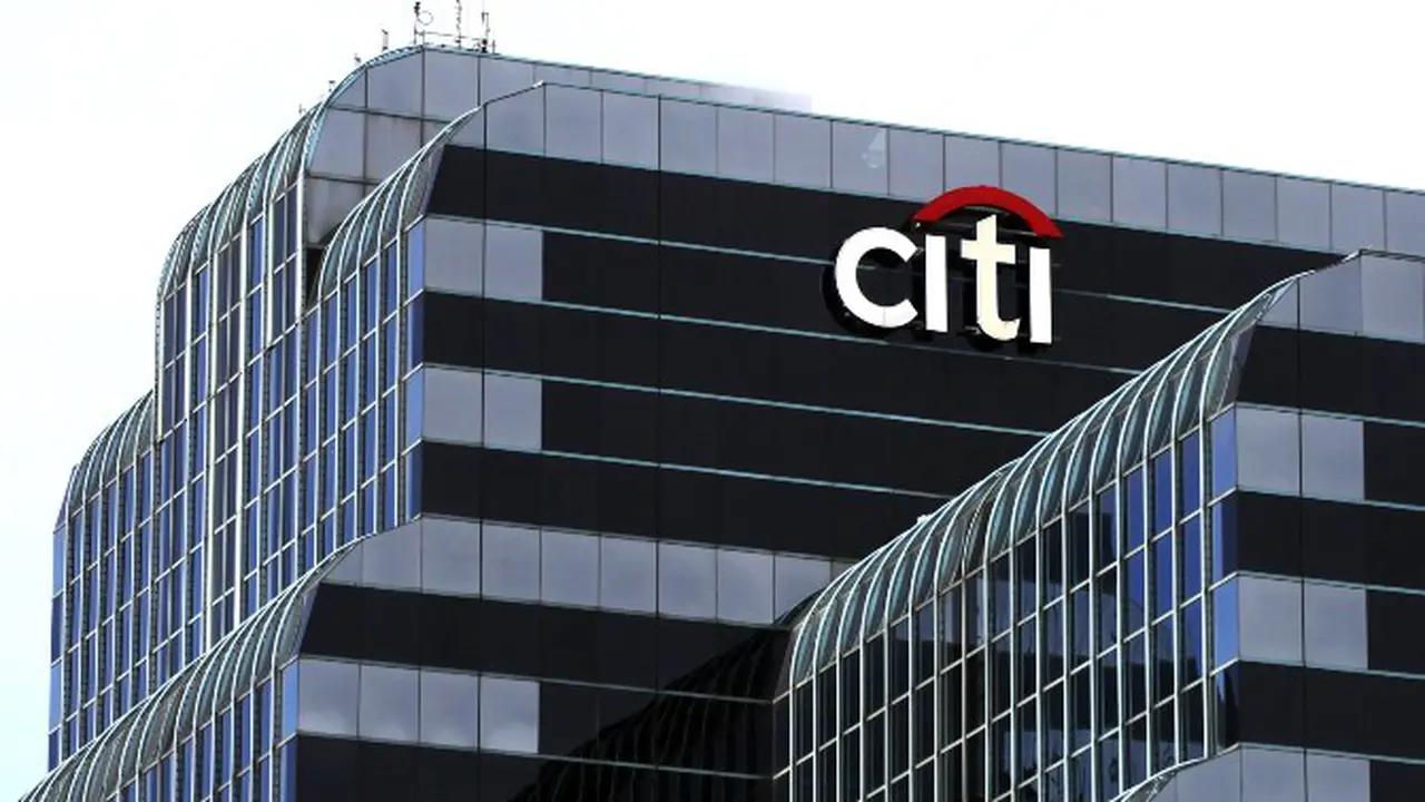 Citigroup Inc pernah melakukan PHK massal pada 52 ribu pegawai 3