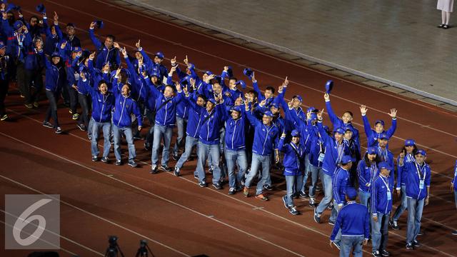 20160917- Atlet Legendaris Pimpin Defile Kontingen Peserta PON XIX Jabar- Helmi Fithriansyah