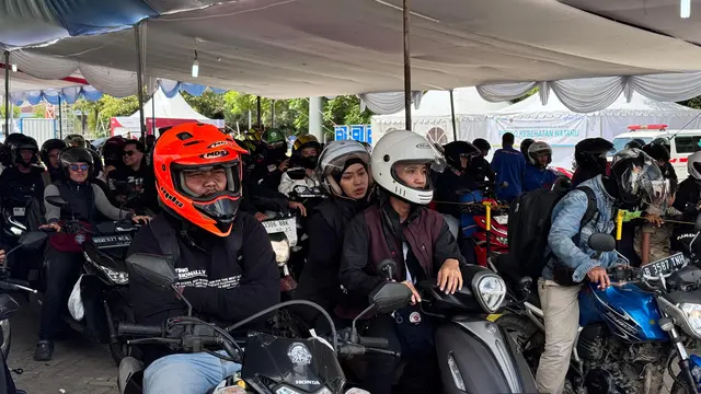 ASDP terus memperkuat pemantauan dan melakukan berbagai langkah pengaturan operasional di kawasan pelabuhan seiring mobilitas masyarakat meningkat jelang Nataru. (Foto: ASDP)