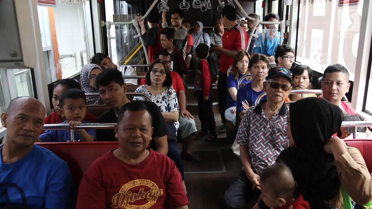 Uji Coba Hari Pertama Transjakarta Koridor 13 Gratis