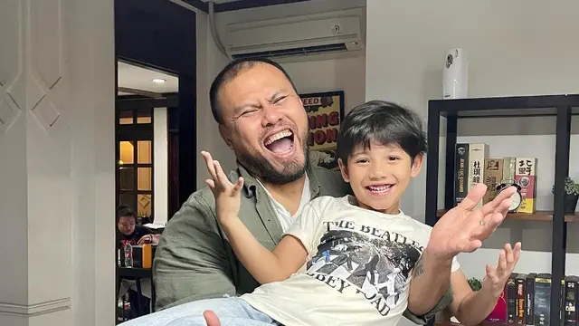 Potret Faqih Alaydrus bersama Joko Anwar (Instagram/@faqih_alaydruss)