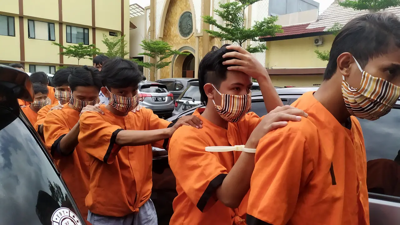 Tujuh anggota geng motor di Bogor, Jawa Barat diringkus polisi karena meresahkan warga