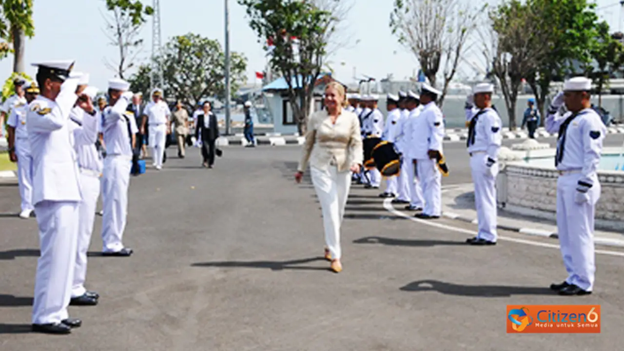 131010cbelanda.jpg