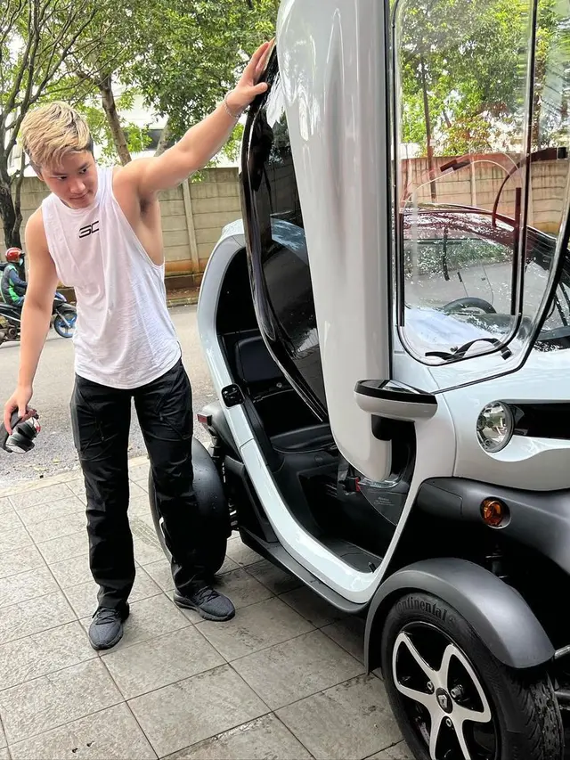 [Fimela] Azka Corbuzier dan Deddy Corbuzier