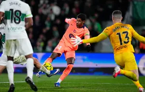 Sodorkan Rashford, Manchester United Ajak Roma Barter Pemain