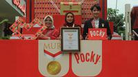 Replika Tugu Biskuit Pocky Pecahkan Rekor MURI 