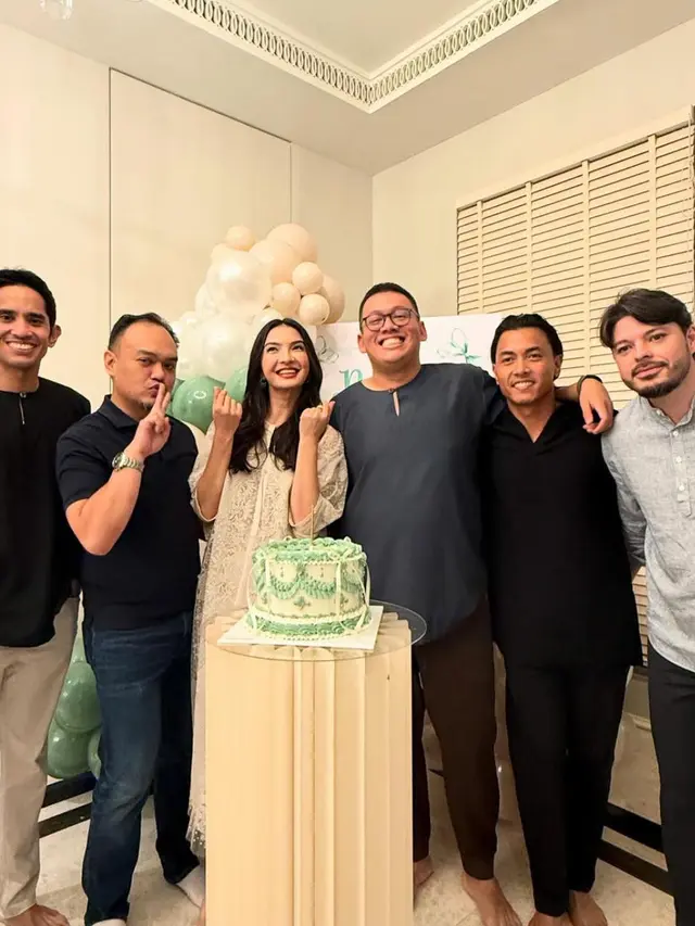 Rayakan Ultah ke-40 di Malaysia, Ini 7 Momen Haru Raline Shah Bernuansa Buka Puasa