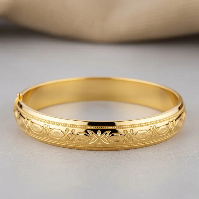 9 Model Gelang Emas Bangle Wanita Motif Klasik dengan Sentuhan Modern, Gaya Abadi