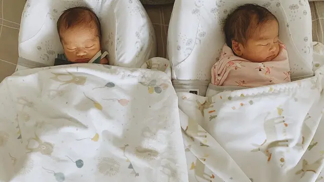 Pemotretan Anak Kembar Syahnaz Ini Bikin Gemes