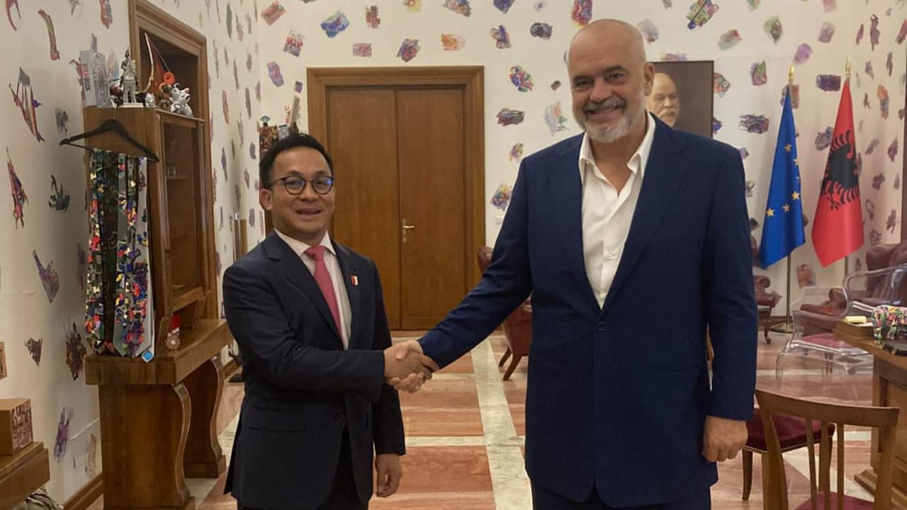 Pertemuan Dubes Iwan Bogananta dan Perdana Menteri Albania