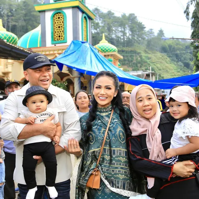 7 Potret Krisdayanti Ajak Ameena dan Azura Liburan di Batu, Kumpul Keluarga