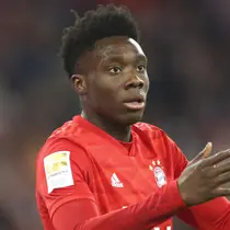 1. Alphonso Davies - Alphonso Davies sukses menjelma sebagai salah satu pesepak bola top di Eropa. Davies tampil mengagumkan saat membawa Bayern Munchen meraih gelar juara Liga Jerman dan Liga Champions 2019/2020. (AP Photo/Matthias Schrader)