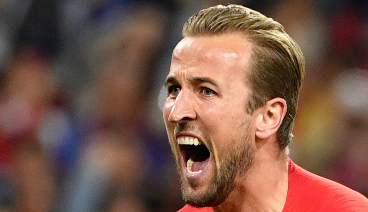 1. Harry Kane (Inggris) - Striker dari Tottenham ini sementara menjadi pemain paling subur dengan koleksi enam gol. Peluangnya menjadi top scorer terbuka lebar karena dirinya akan kembali menjadi andalan saat melawan Kroasia. (AFP/Alexander Nemenov)